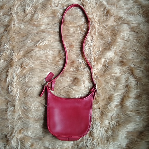 Handbags - Vintage Coach Janice Legacy Crossbody Bag 9950